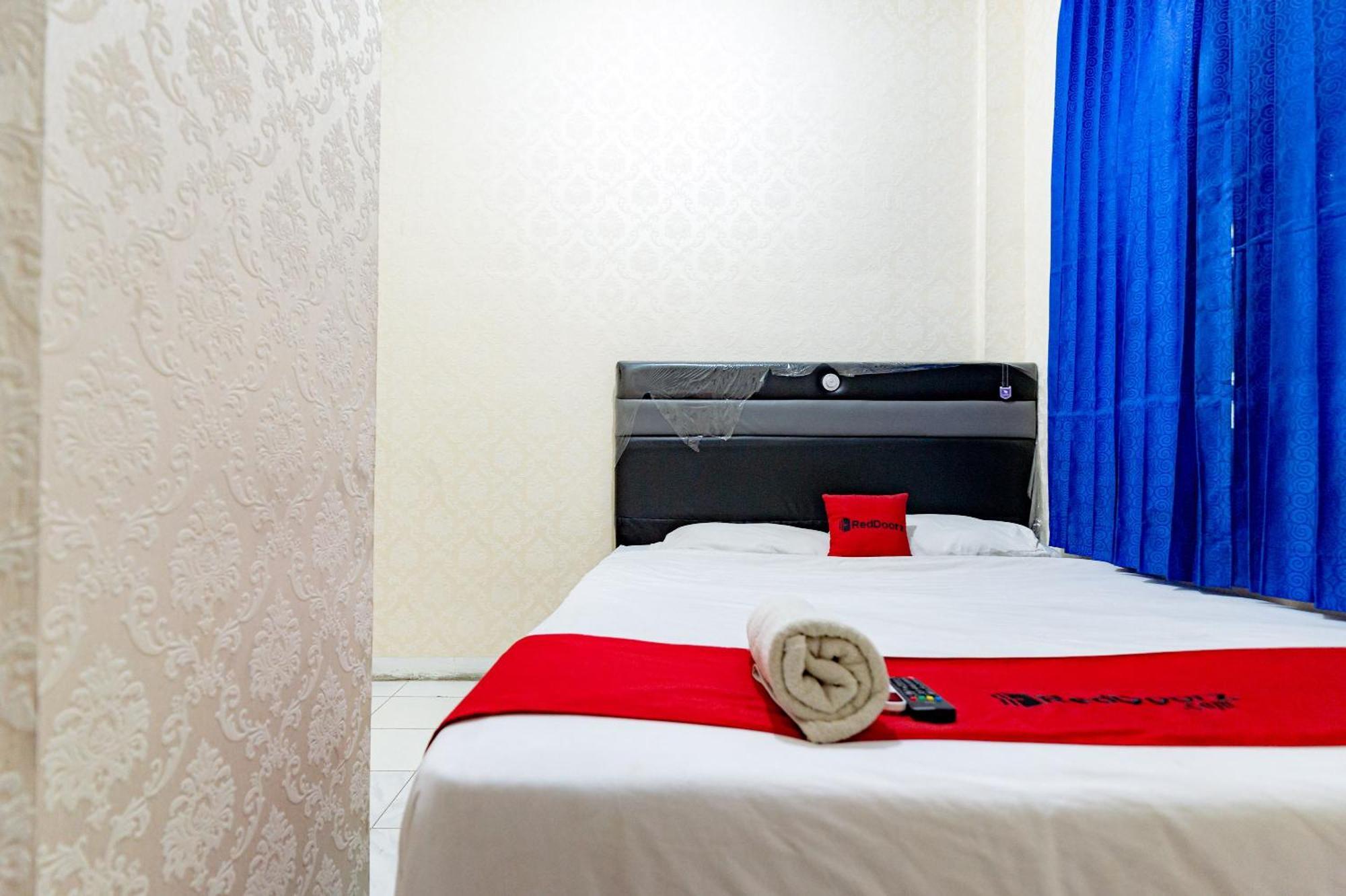 Reddoorz Near Rsud Dr Pringadi Medan 3 Hotel Exterior foto