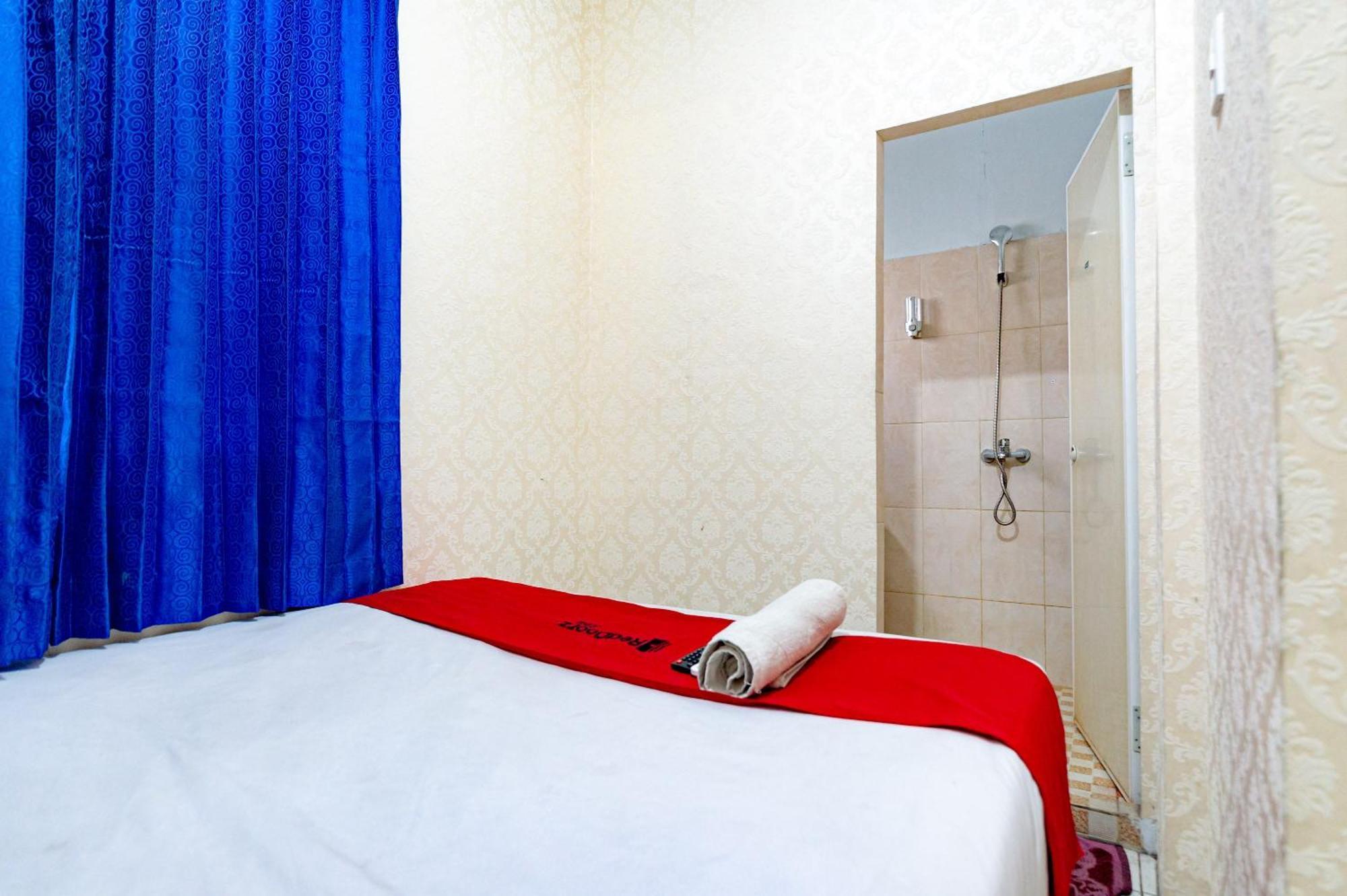 Reddoorz Near Rsud Dr Pringadi Medan 3 Hotel Exterior foto